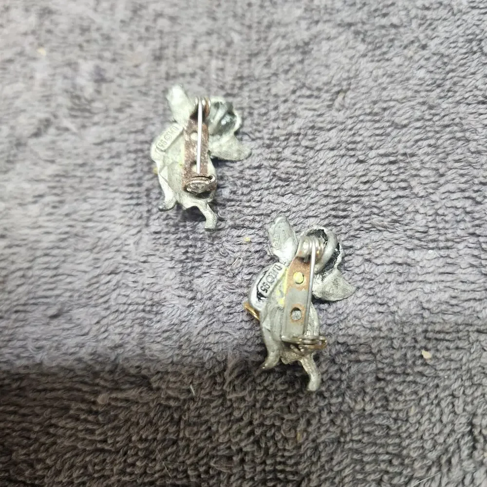 Set of 2 1995 Vintage Angel pins signed 